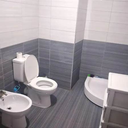 Cosy Flat For Rent In Apartment *